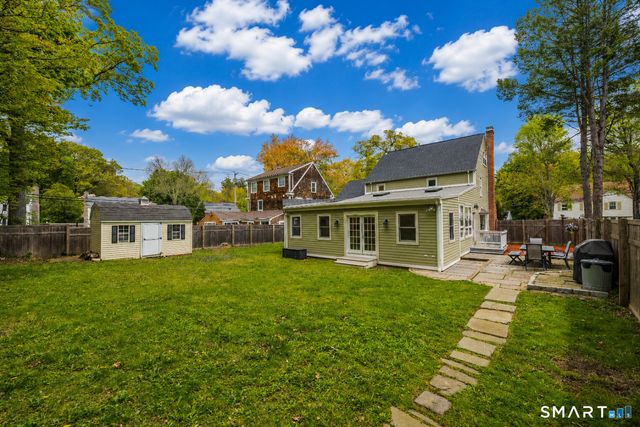 20 Lynnbrook Road, Fairfield, CT 06825