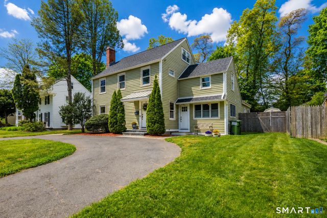 20 Lynnbrook Road, Fairfield, CT 06825