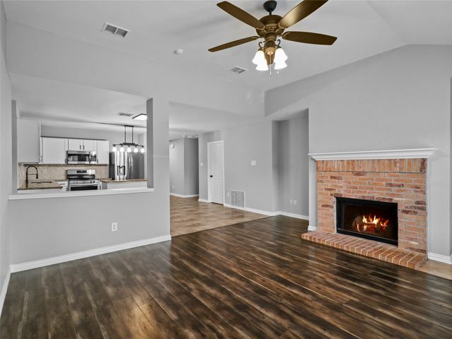 2925 Nautilus Drive, Lancaster, TX 75146