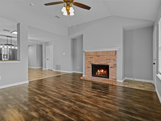 2925 Nautilus Drive, Lancaster, TX 75146