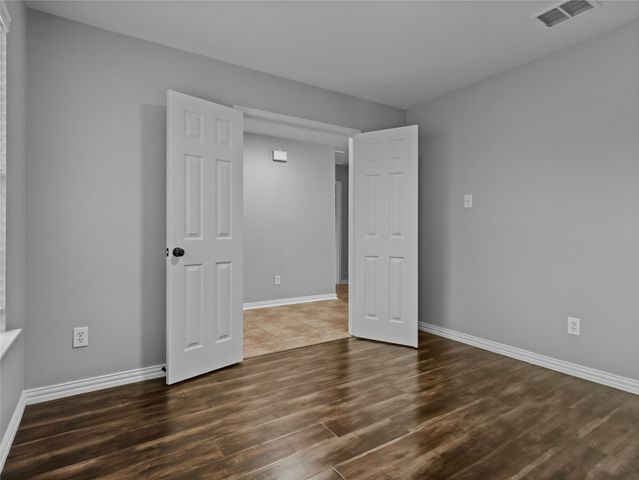 2925 Nautilus Drive, Lancaster, TX 75146