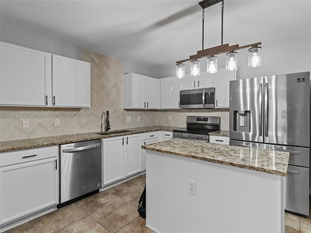 2925 Nautilus Drive, Lancaster, TX 75146