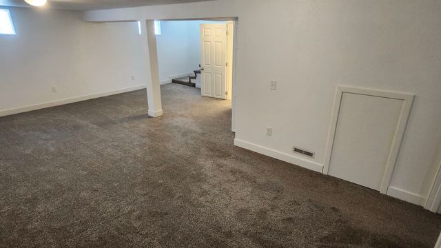 1508 SW 8th St, Minot, ND 58701