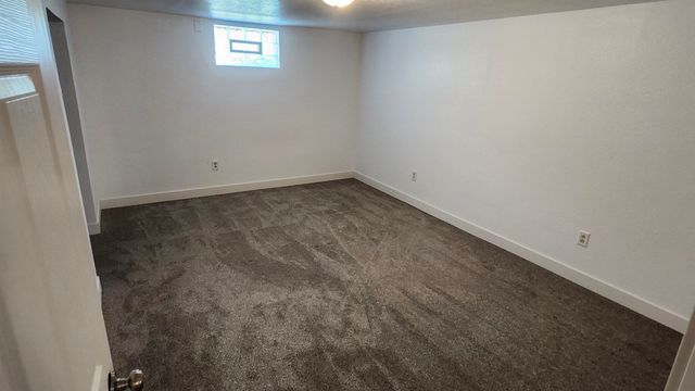 1508 SW 8th St, Minot, ND 58701