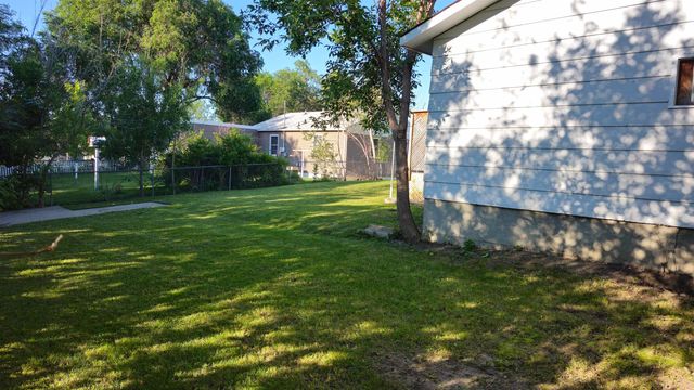 1508 SW 8th St, Minot, ND 58701