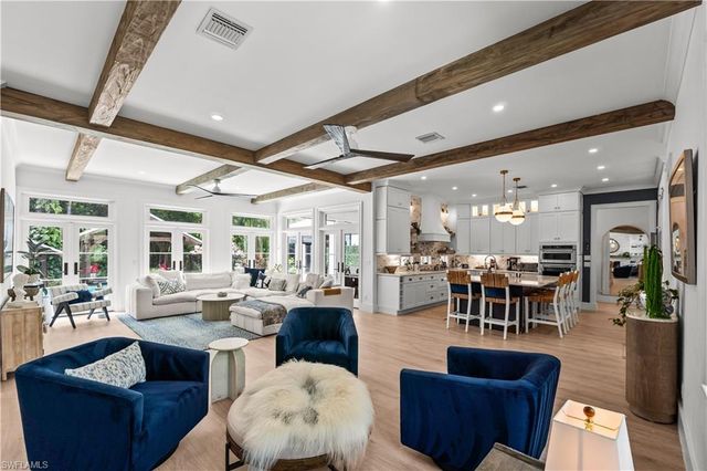 6370 Hunters RD, Naples, FL 34109