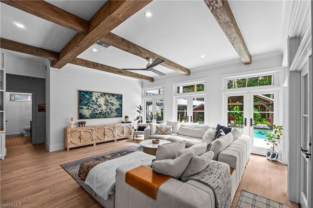 6370 Hunters RD, Naples, FL 34109