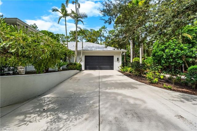 6370 Hunters RD, Naples, FL 34109