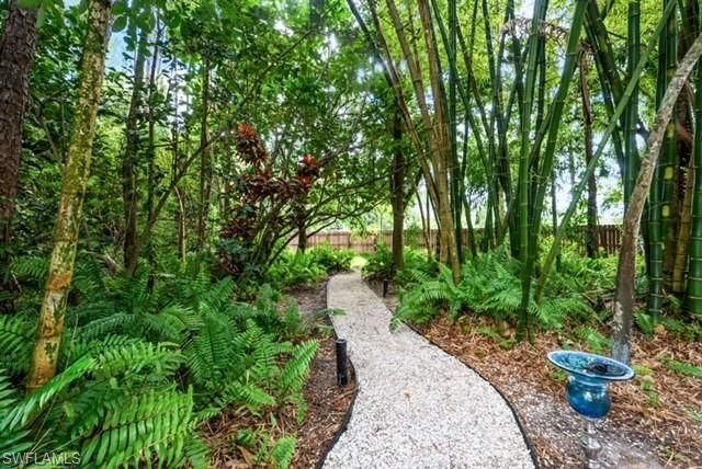 6370 Hunters RD, Naples, FL 34109