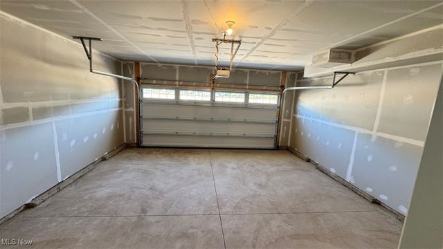 3732 Alumina Drive, Norton, OH 44203