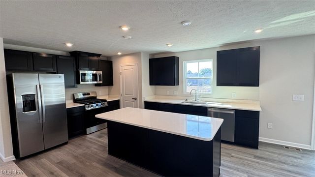 3732 Alumina Drive, Norton, OH 44203