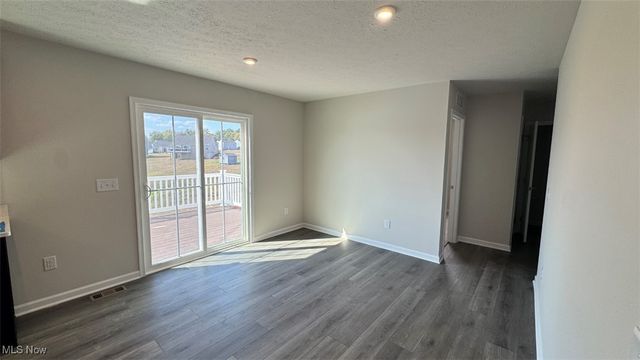 3732 Alumina Drive, Norton, OH 44203