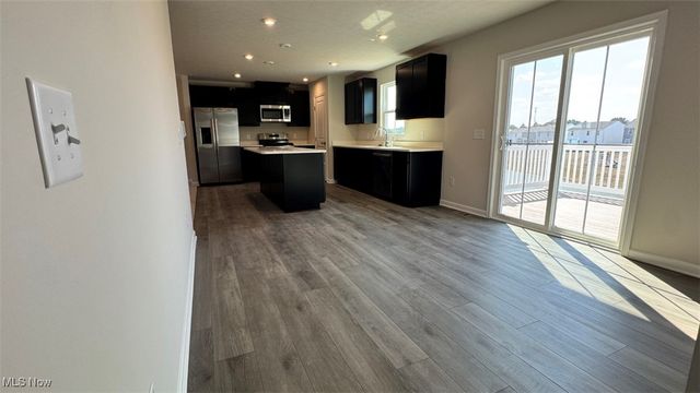 3732 Alumina Drive, Norton, OH 44203