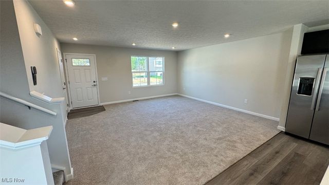 3732 Alumina Drive, Norton, OH 44203