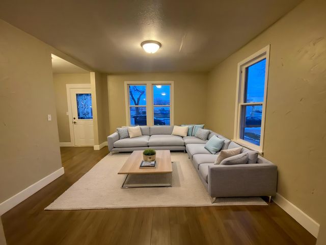 1634 1st Avenue S, Fargo, ND 58103