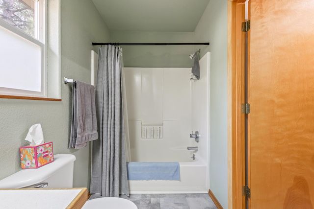 18900 Tuscarora Lane, Bend, OR 97702