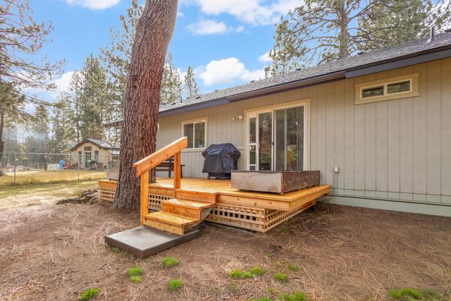 18900 Tuscarora Lane, Bend, OR 97702