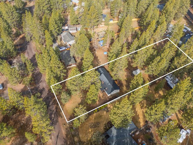 18900 Tuscarora Lane, Bend, OR 97702