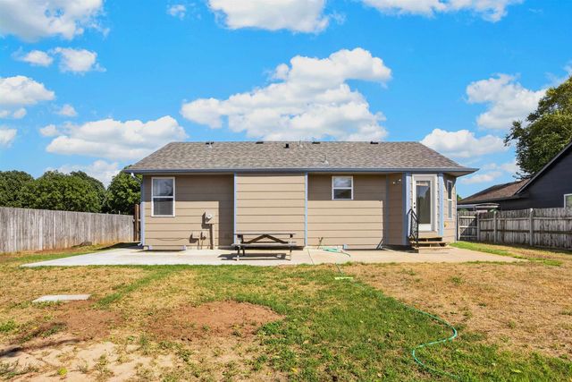 2813 W 43rd St S, Wichita, KS 67217