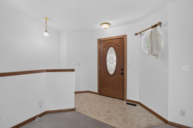 2813 W 43rd St S, Wichita, KS 67217