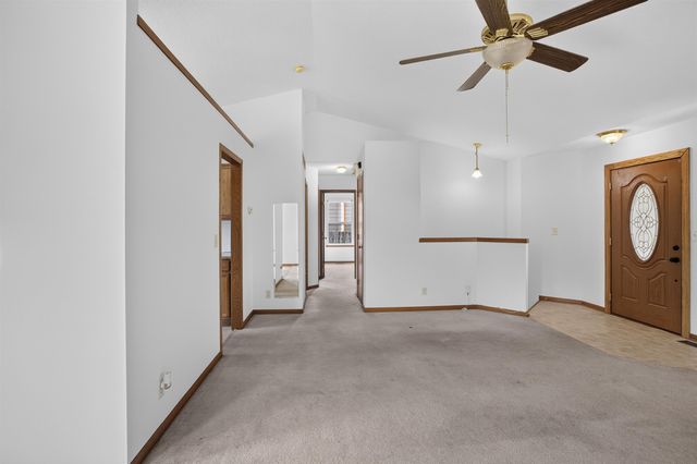 2813 W 43rd St S, Wichita, KS 67217