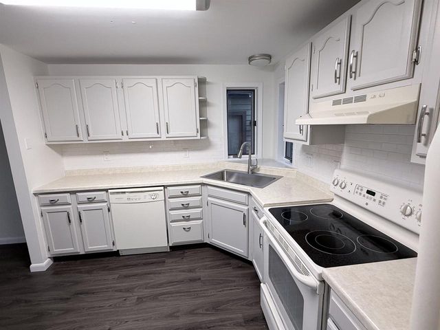 2519 FOND DU LAC ROAD, Oshkosh, WI 54902