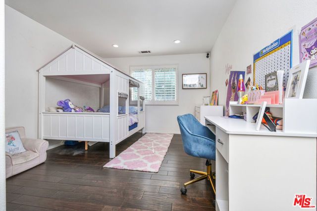 15525 Morrison Street, Sherman Oaks, CA 91403