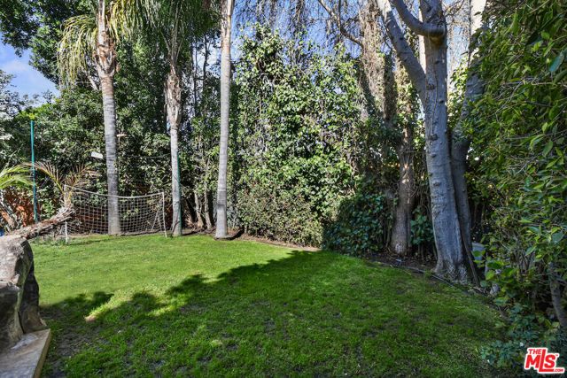 15525 Morrison Street, Sherman Oaks, CA 91403