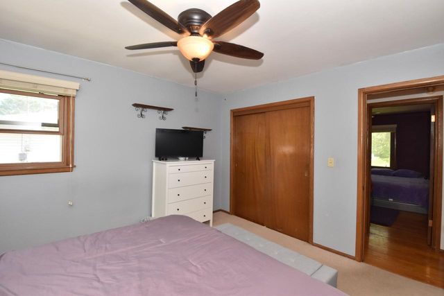 1526 Greenway TERRACE, Waukesha, WI 53186
