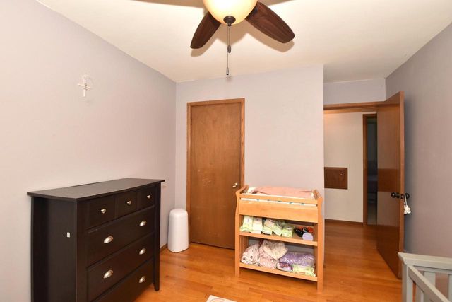 1526 Greenway TERRACE, Waukesha, WI 53186