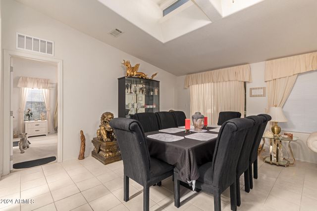 3301 S GOLDFIELD Road 3004, Apache Junction, AZ 85119