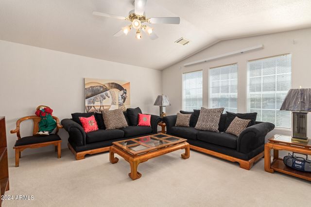 3301 S GOLDFIELD Road 3004, Apache Junction, AZ 85119