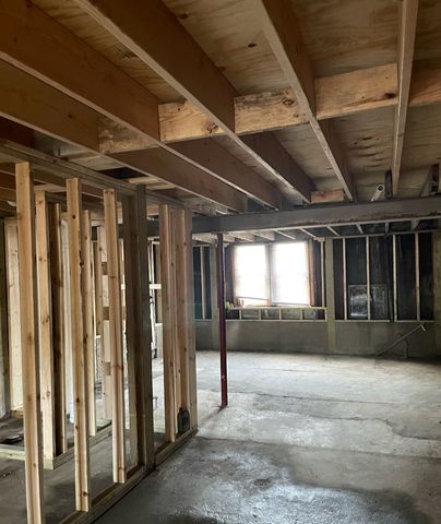 2951 S Farrell Street, Chicago, IL 60608