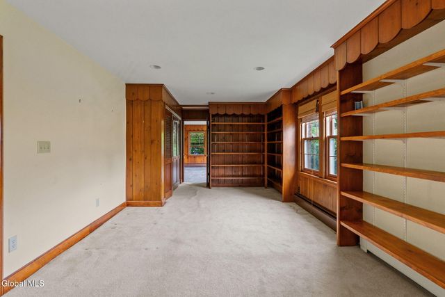 175 Colonial Avenue, Albany, NY 12208