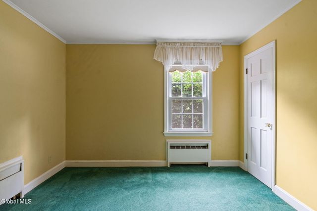 175 Colonial Avenue, Albany, NY 12208