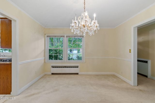 175 Colonial Avenue, Albany, NY 12208