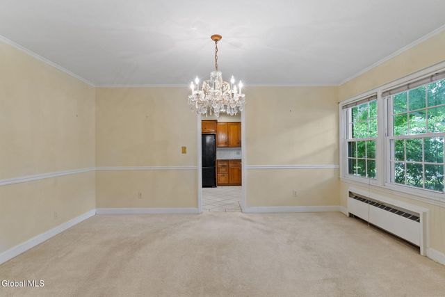 175 Colonial Avenue, Albany, NY 12208