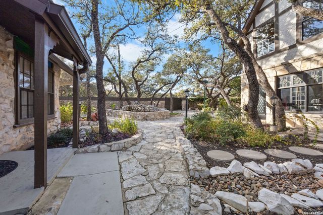 232 MEADOWBROOK DR, San Antonio, TX 78232