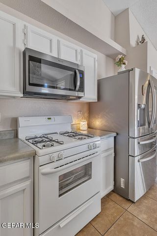 3280 FAWN PASSAGE Place, El Paso, TX 79936