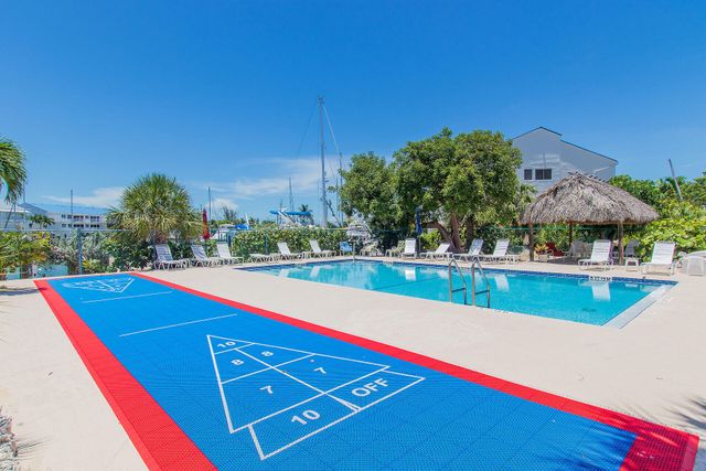 2000 Coco Plum Dr Apt 1102, Marathon, FL 33050