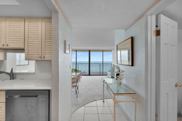 2000 Coco Plum Dr Apt 1102, Marathon, FL 33050