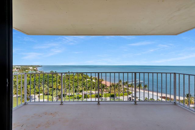 2000 Coco Plum Dr Apt 1102, Marathon, FL 33050