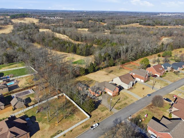 312 Jewel Pl, Mount Juliet, TN 37122