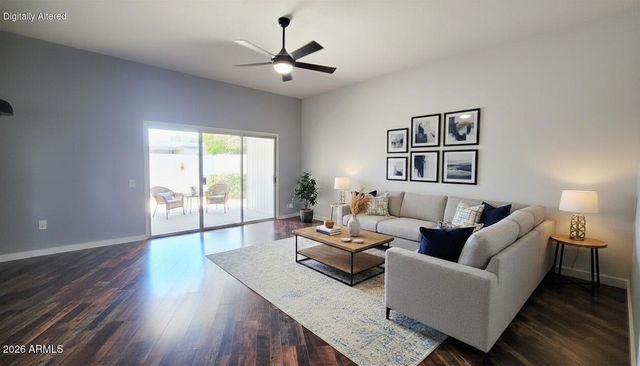 10546 W PALMERAS Drive, Sun City, AZ 85373