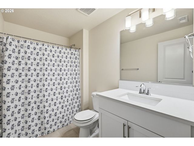 5320 SQUIRREL St, Springfield, OR 97478