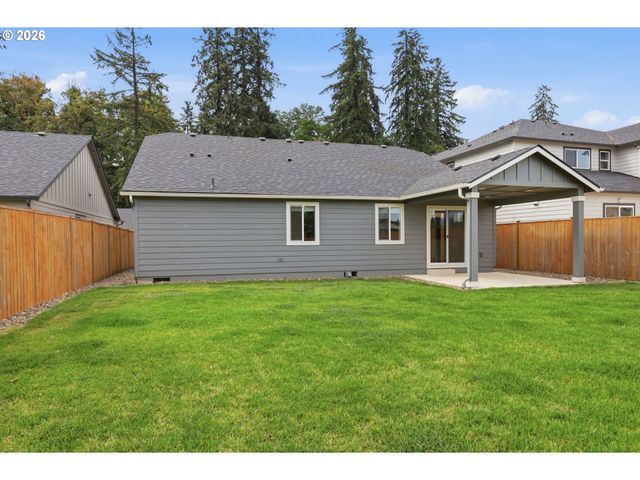 5320 SQUIRREL St, Springfield, OR 97478