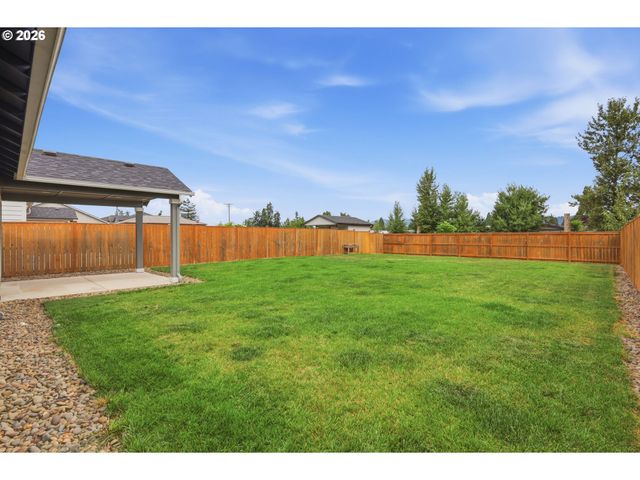 5320 SQUIRREL St, Springfield, OR 97478