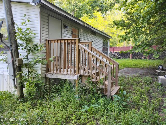 1009 Lin Creek Drive, Sevierville, TN 37876