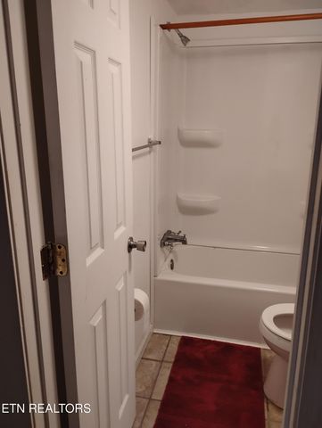 1009 Lin Creek Drive, Sevierville, TN 37876