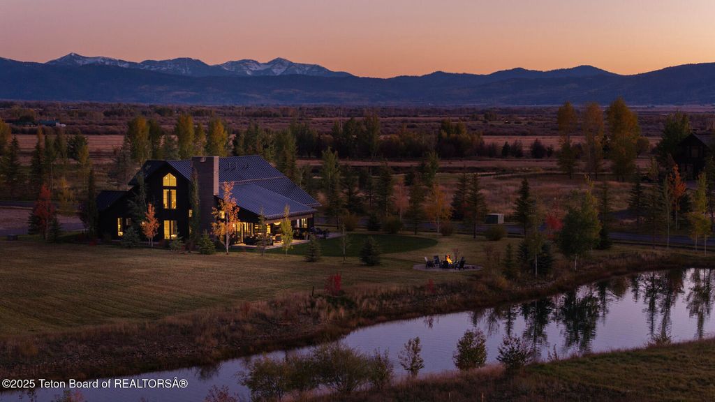 880 SHARP TAIL Court, Driggs, ID 83422